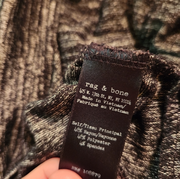 Rag and Bone Twist Back Tank - Size XS. - Picture 8 of 9